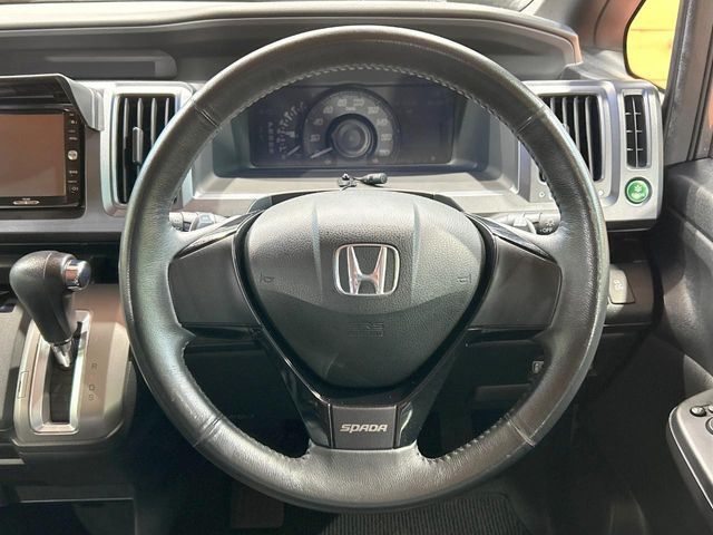 HONDA STEPWAGON SPADA 2010