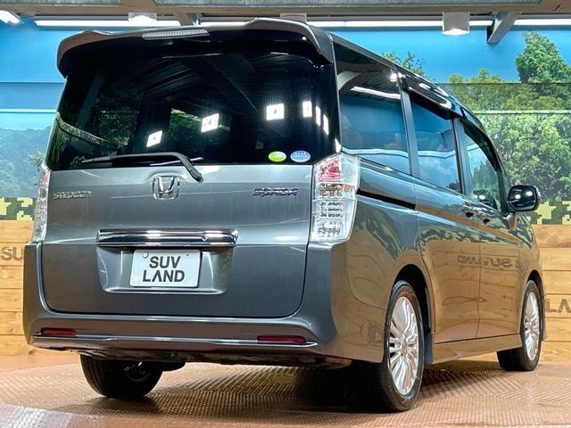 HONDA STEPWAGON SPADA 2010