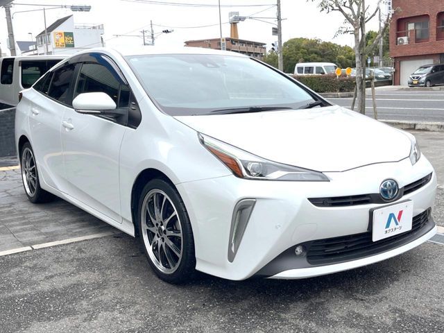 TOYOTA PRIUS 2020