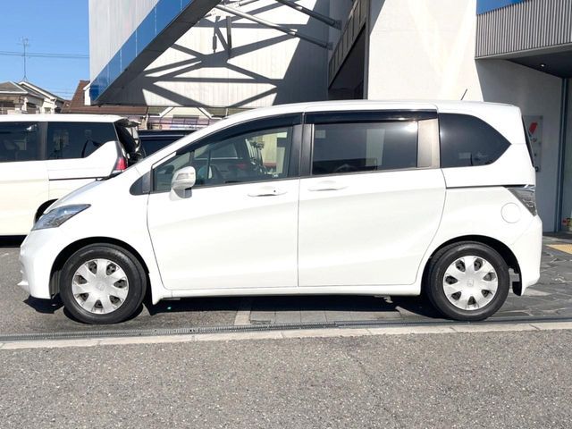 HONDA FREED 2014