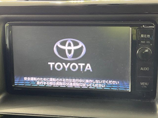 TOYOTA VOXY HYBRID 2015