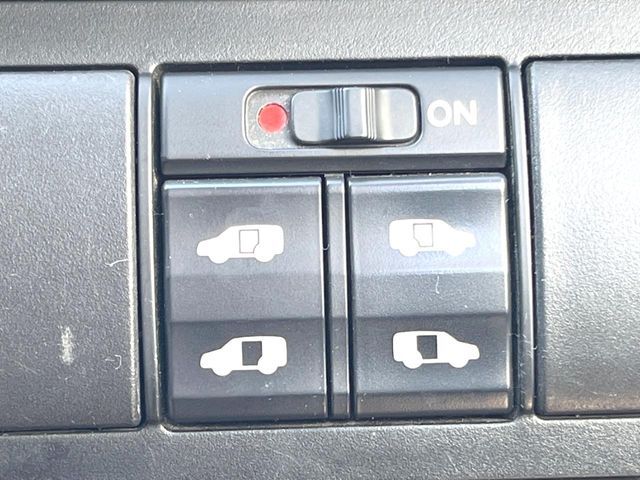 HONDA STEPWAGON SPADA 2009