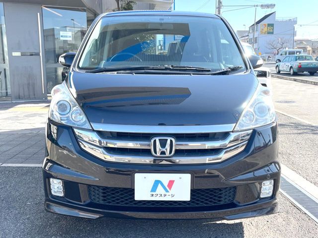 HONDA STEPWAGON SPADA 2009