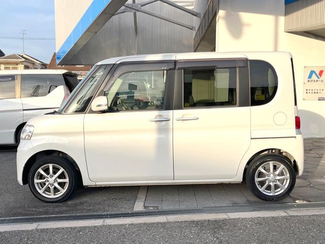DAIHATSU TANTO 2011