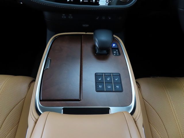 TOYOTA LEXUS LS500h 4WD 2025