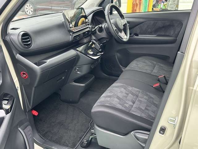 MITSUBISHI ek X EV 2023