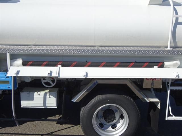 MITSUBISHI CANTER 2024