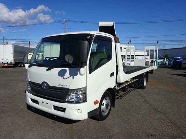 TOYOTA DYNA 2015