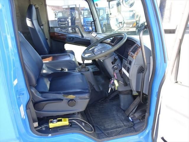 MITSUBISHI FUSOU FIGHTER 2016