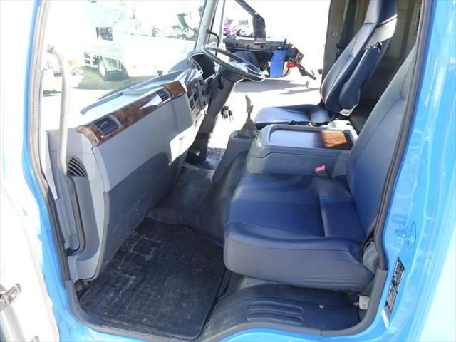 MITSUBISHI FUSOU FIGHTER 2016