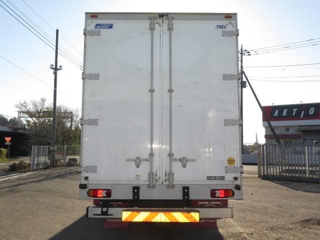 NISSAN DIESEL Quon 2019