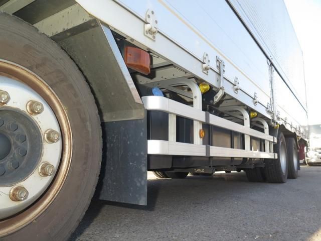 NISSAN DIESEL Quon 2019