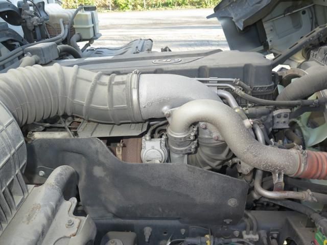 NISSAN DIESEL Quon 2019