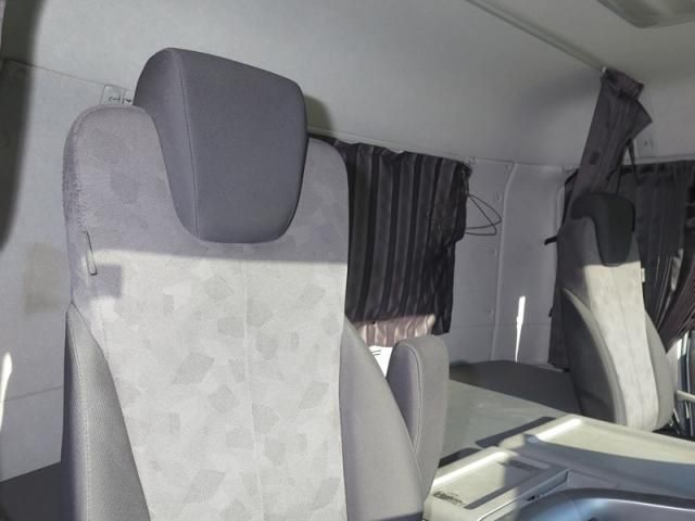 NISSAN DIESEL Quon 2019