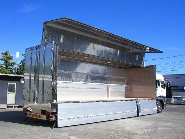 MITSUBISHI FUSOU SUPER GREAT 2025