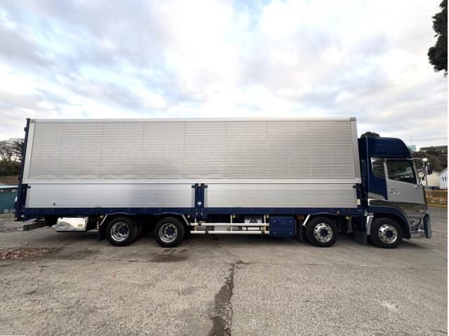 NISSAN DIESEL Quon 2020