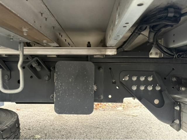 NISSAN DIESEL Quon 2020