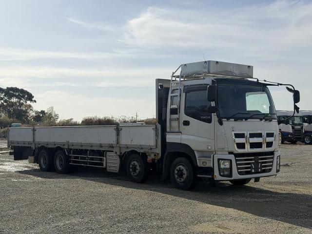 ISUZU GIGA 2015