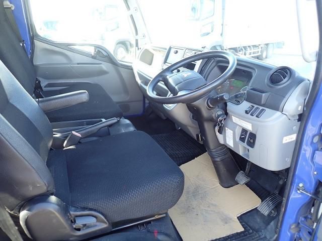 MITSUBISHI CANTER 2018