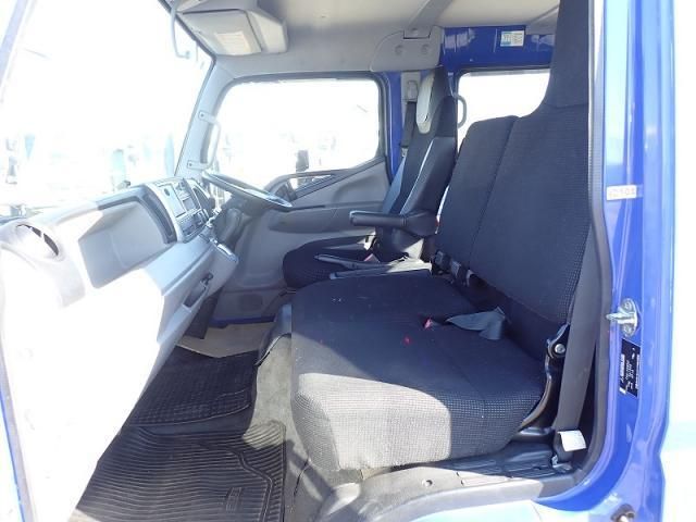 MITSUBISHI CANTER 2018