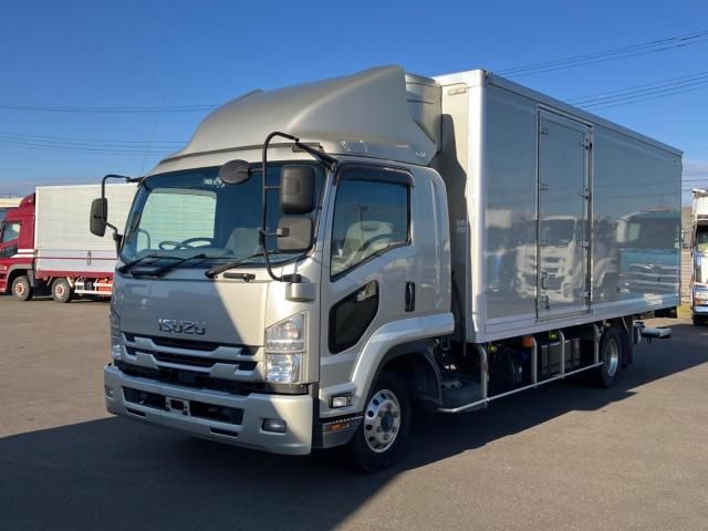 ISUZU FORWARD 2021