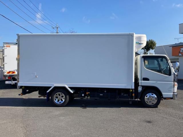MITSUBISHI CANTER 2019