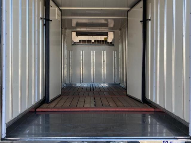 MITSUBISHI CANTER 2019