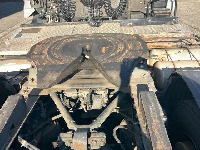 MITSUBISHI FUSOU SUPER GREAT 2016