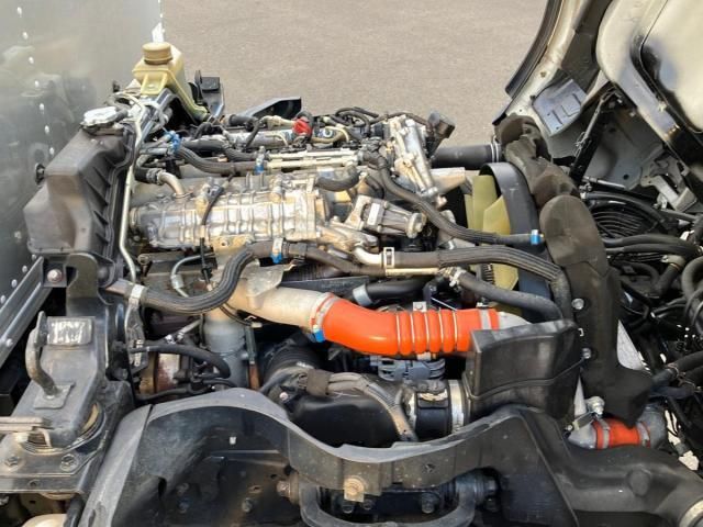 MITSUBISHI CANTER 2011