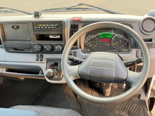 MITSUBISHI CANTER 2011