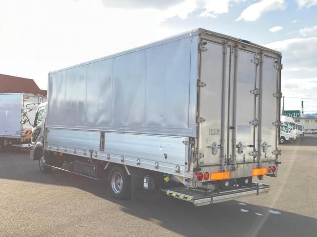 MITSUBISHI FUSOU FIGHTER 2011