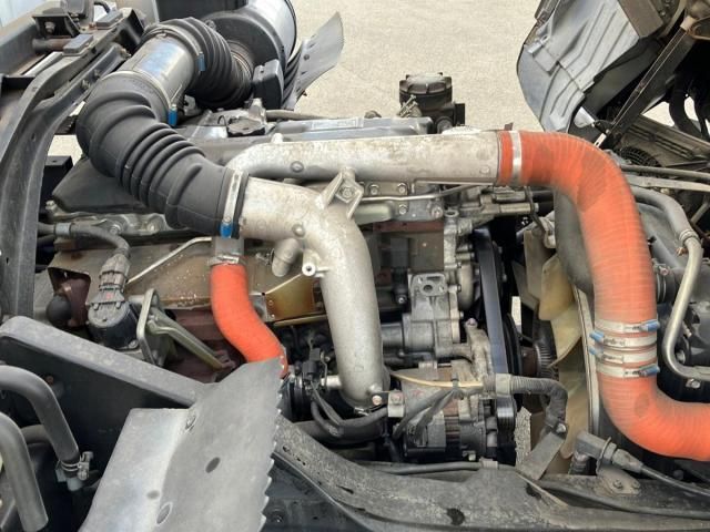 MITSUBISHI FUSOU FIGHTER 2011