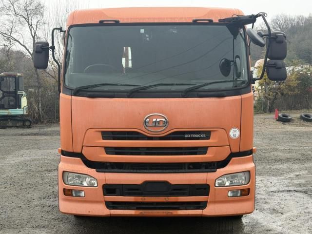 NISSAN DIESEL Quon 2014