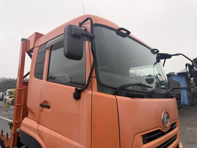 NISSAN DIESEL Quon 2014