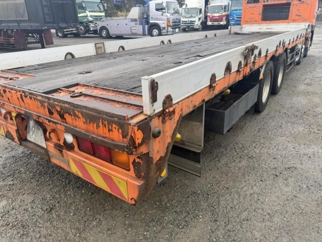 NISSAN DIESEL Quon 2014