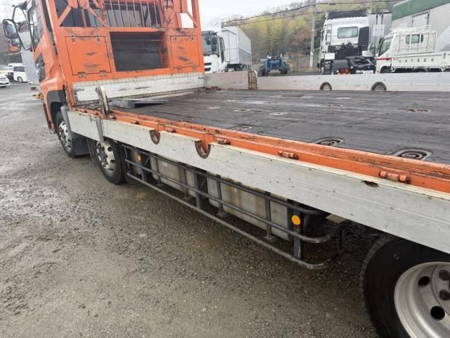 NISSAN DIESEL Quon 2014