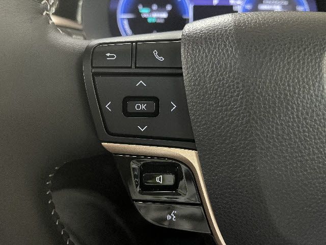 TOYOTA CROWN SPORT 2023