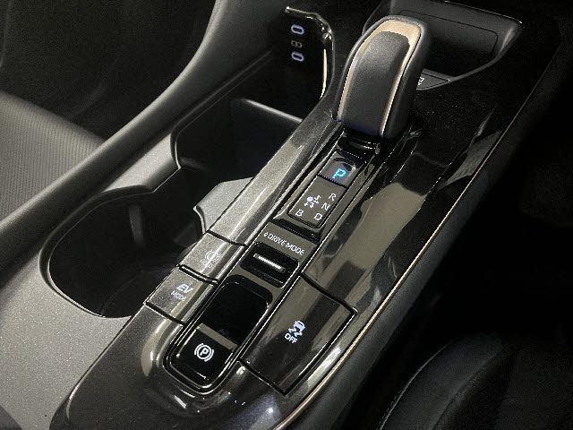 TOYOTA CROWN SPORT 2023