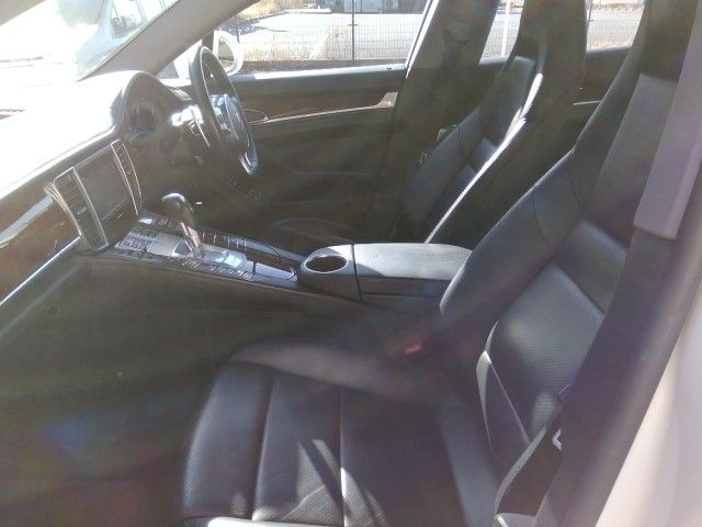 PORSCHE PORSCHE PANAMERA 2011