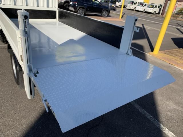 MITSUBISHI CANTER 2013