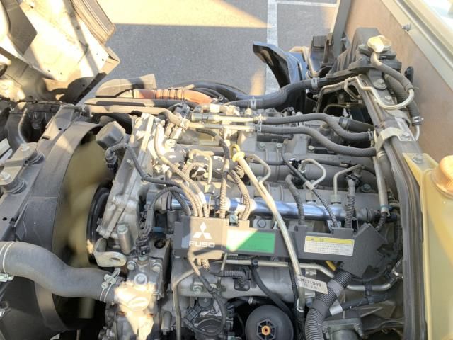 MITSUBISHI CANTER 2013