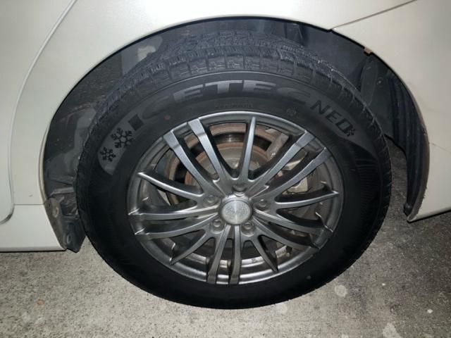 TOYOTA PRIUS Alpha 2014