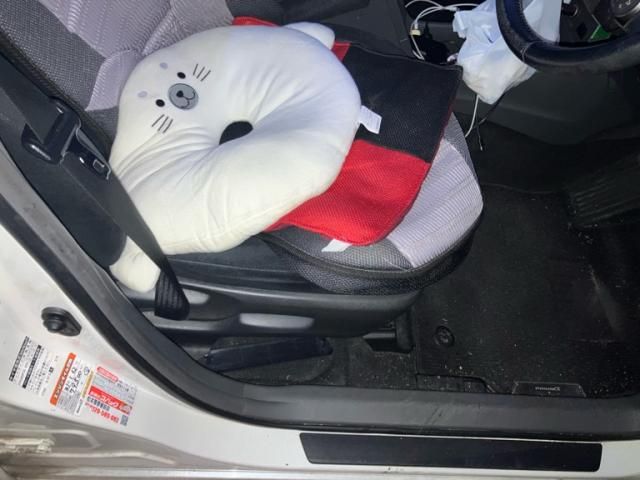 TOYOTA PRIUS Alpha 2014