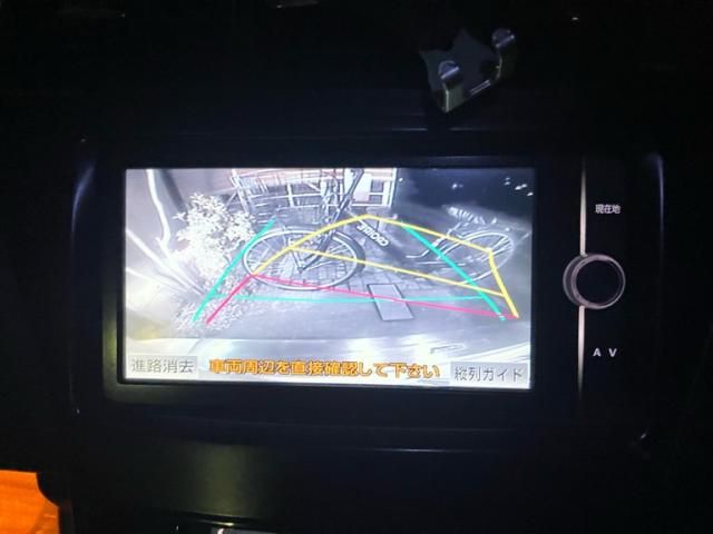 TOYOTA PRIUS Alpha 2014