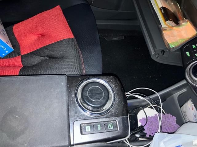 TOYOTA PRIUS Alpha 2014