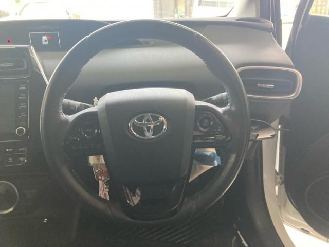 TOYOTA PRIUS PHV 2021