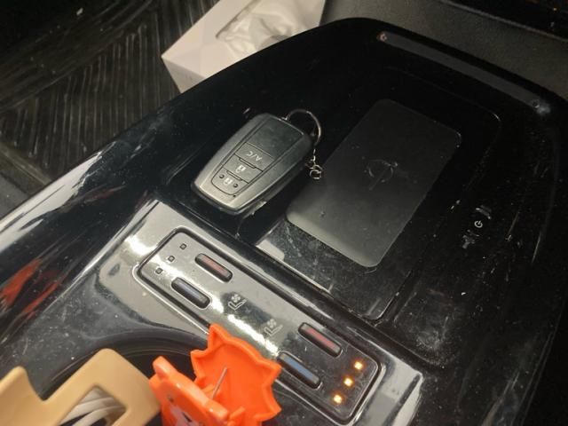 TOYOTA PRIUS PHV 2021