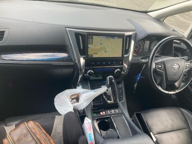 TOYOTA ALPHARD 2018