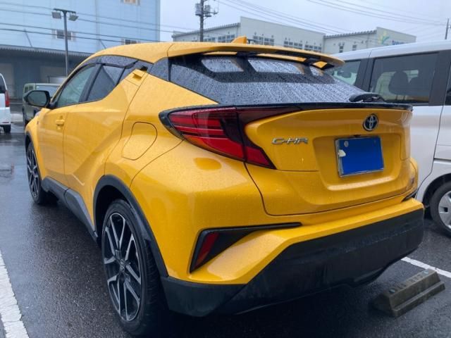 TOYOTA C-HR 2021