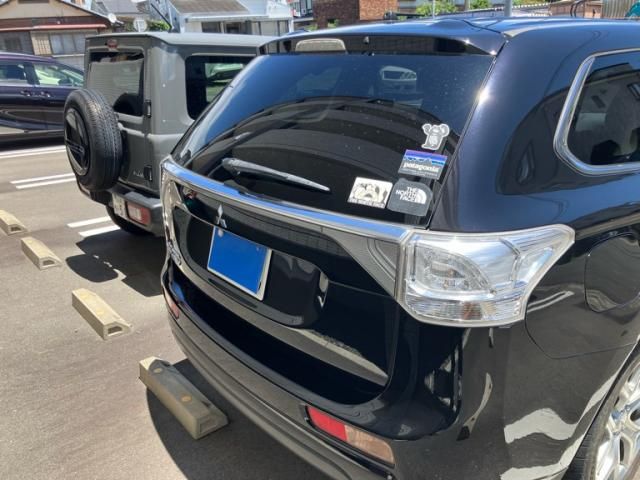 MITSUBISHI OUTLANDER PHEV 2013